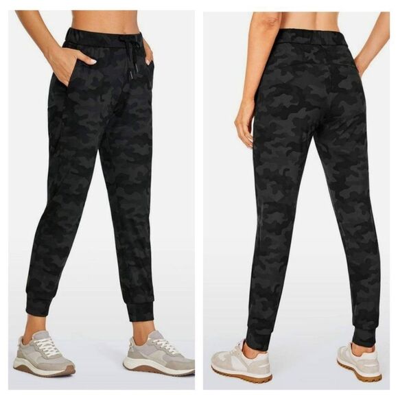 CRZ YOGA Camo Joggers Size 12 - Picture 1 of 3